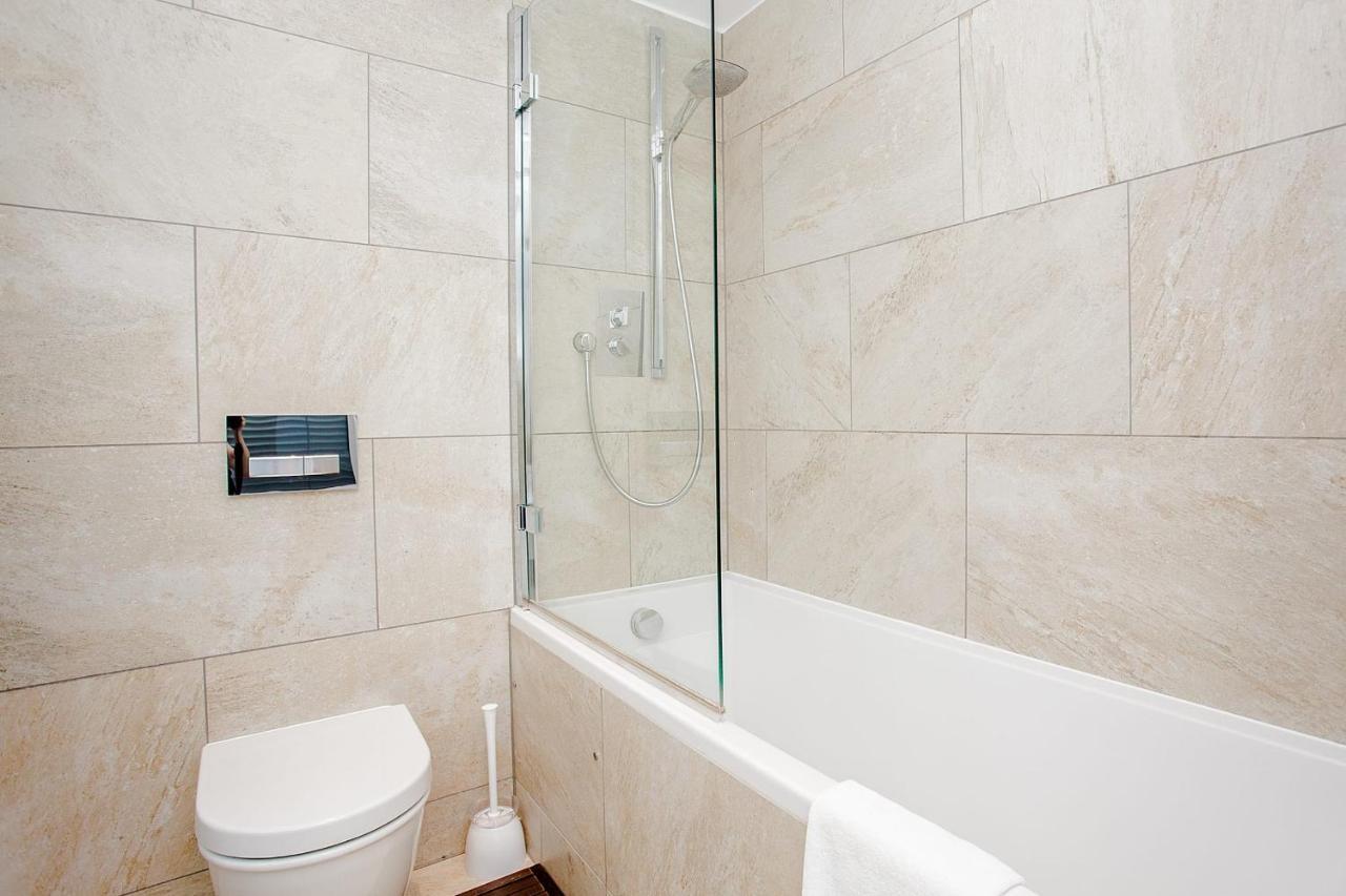 Beautiful Newly Renovated 2 Bed Apartment In Bank Λονδίνο Εξωτερικό φωτογραφία